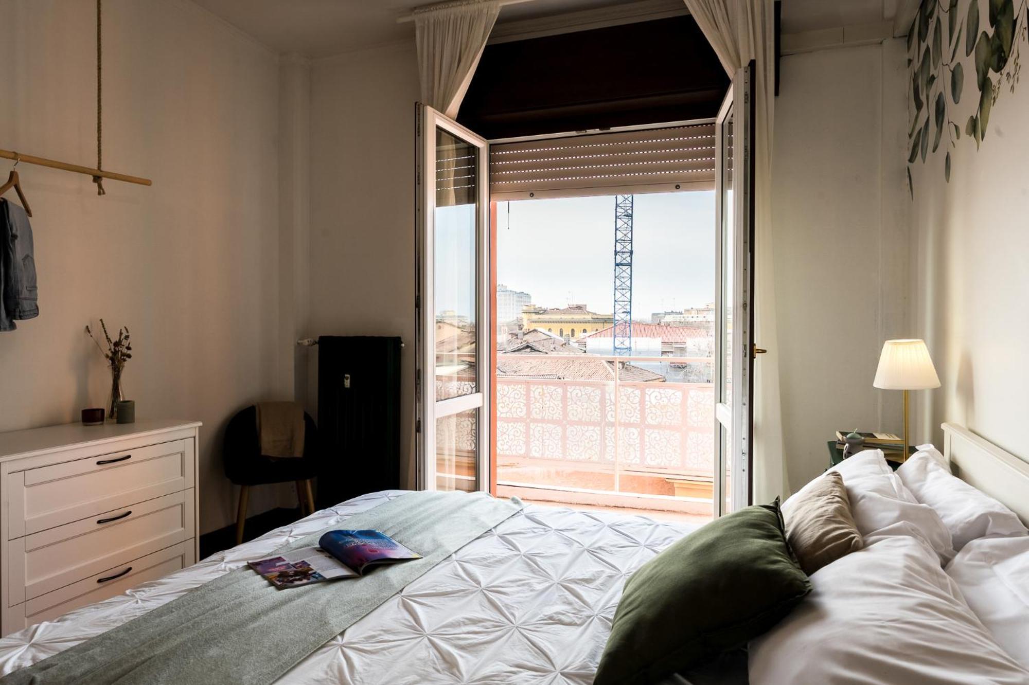 Casa Emilia - * In The Heart Of *